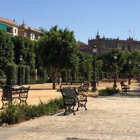 סביליה Apartamento A Estrenar Frente A La Plaza De Espana מראה חיצוני תמונה